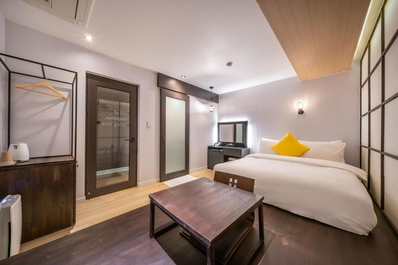 Chuncheon Bom Stay Exteriör bild