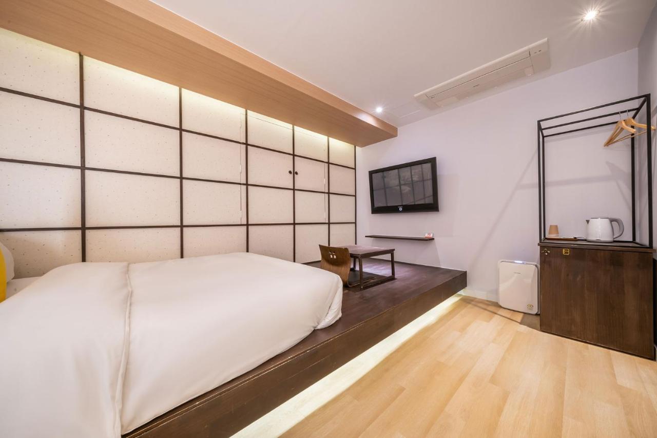 Chuncheon Bom Stay Exteriör bild